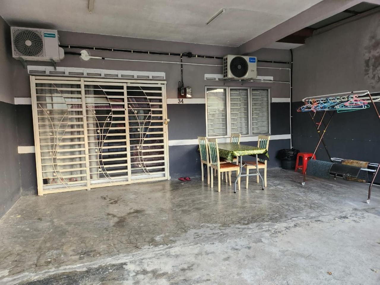 Taufiq 34 Klia Sepang With 3 Airconds & Free Wi-Fi Villa Banting  Bagian luar foto